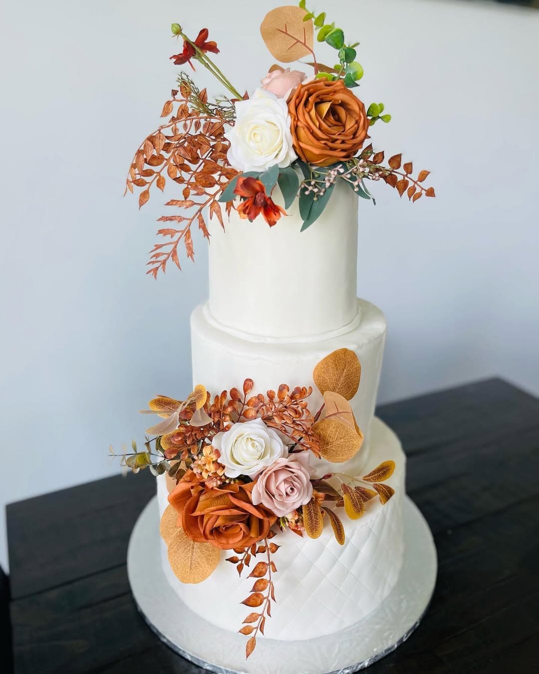 Elegant Wedding Cake